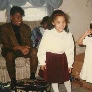 Meet your Posher, Renika